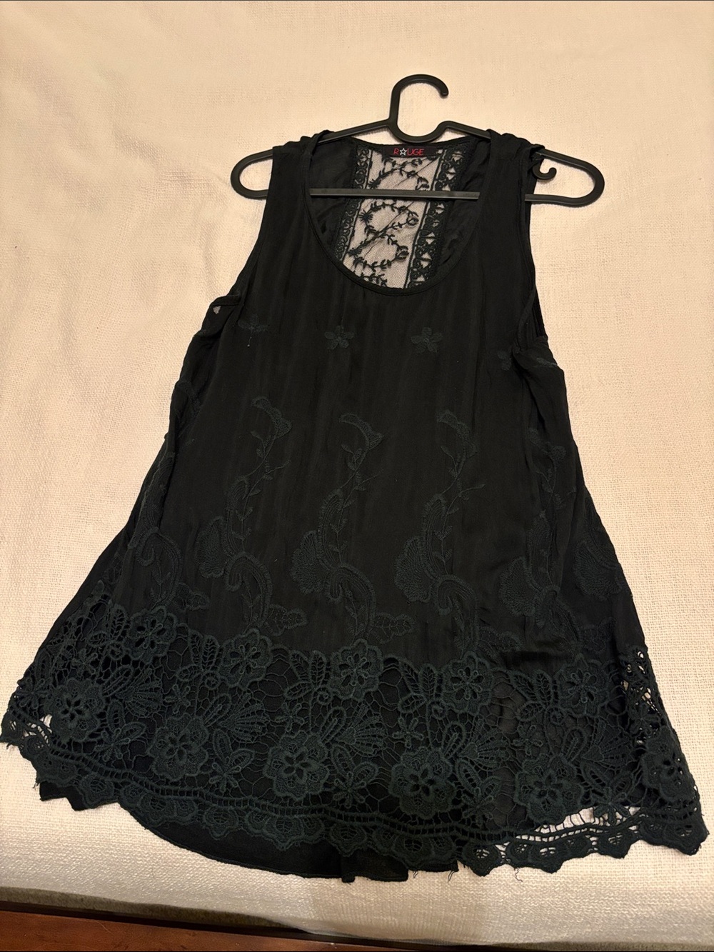 2 piece Black Lace-Trim Sleeveless Tunic Top